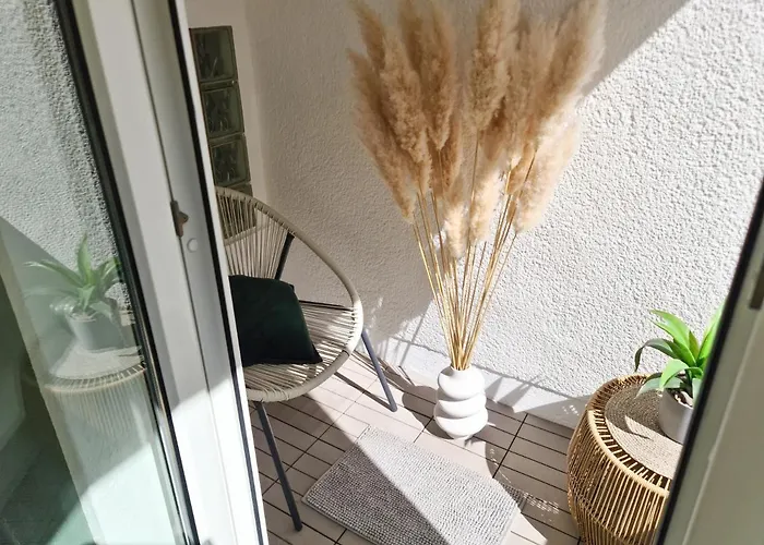 Schoene Im Zentrum Mit Self Check-in Und Free Wifi