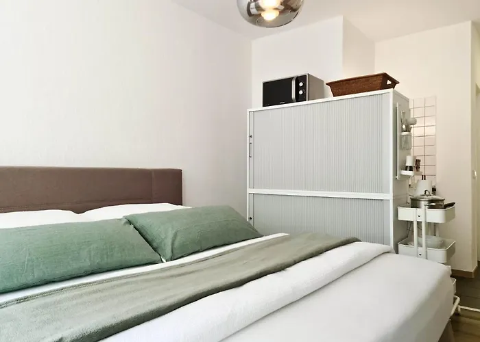 Schoene Im Zentrum Mit Self Check-in Und Free Wifi Apartamento